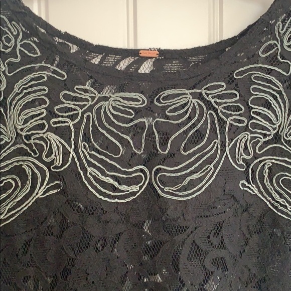 FREE PEOPLE Black Lace Tunic With Embroidery, sz Medium - Picture 4 of 11